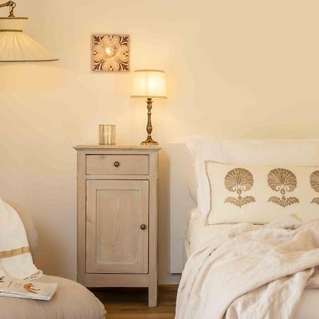Casavostra - Ambience Suites Ostra Vetere Екстериор снимка