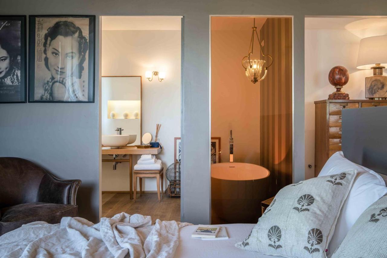 Casavostra - Ambience Suites Ostra Vetere Екстериор снимка